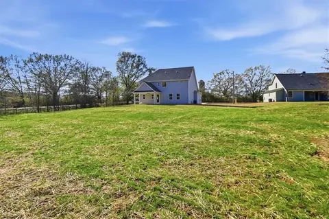 Exterior - 576 Elder Rd, Statham, GA 30666 photo 8 of 11