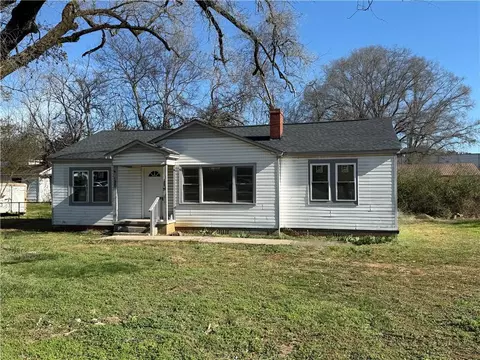 1325 Us Highway 41 N, Calhoun, GA 30701