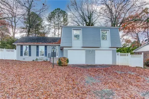 4521 Central Dr, Stone Mountain, GA 30083