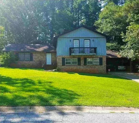 3865 Pointe Bleue Dr, Decatur, GA 30034