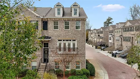 3715 Benton Ln, Chamblee, GA 30341