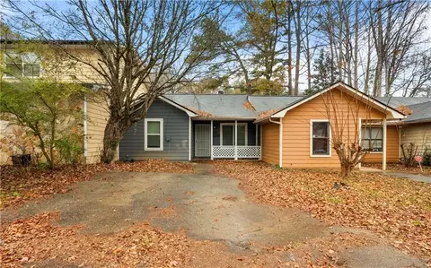 878 Ohara Dr, Jonesboro, GA 30236