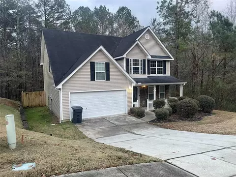 4176 Round Stone Dr, Snellville, GA 30039