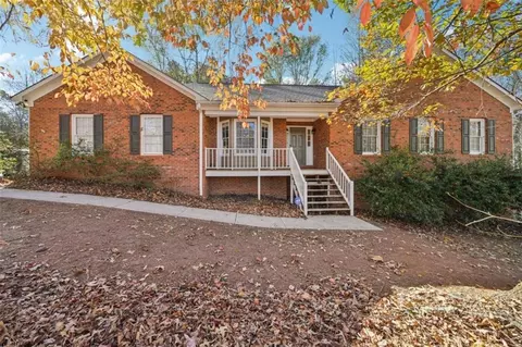 333 Lake Swan Ct, Hiram, GA 30141