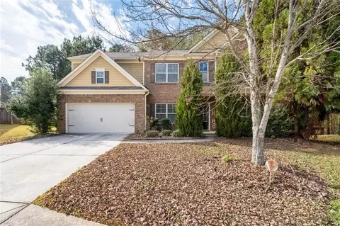 515 Lakeside Vw, Fairburn, GA 30213