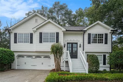 2057 Blackberry Ln, Auburn, GA 30011