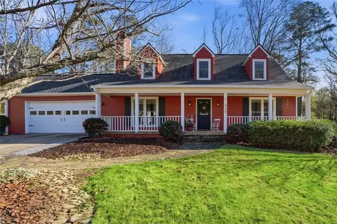 225 Barrington Dr E, Roswell, GA 30076