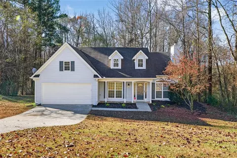 498 Cedar Ridge Dr, Winder, GA 30680