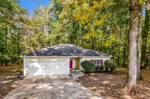3949 Tyler Ct, Ellenwood, GA 30294
