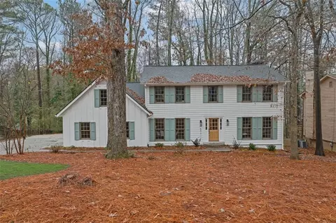5091 Golfbrook Dr, Stone Mountain, GA 30088