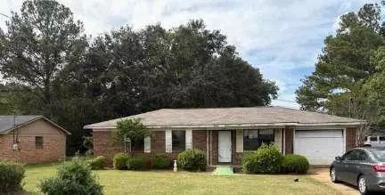 1502 Hall St, Bainbridge, GA 39819