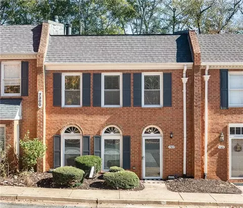 7307 Saint Charles Sq, Roswell, GA 30075