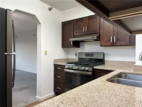 2479 Peachtree Rd NE #317, Atlanta, GA 30305