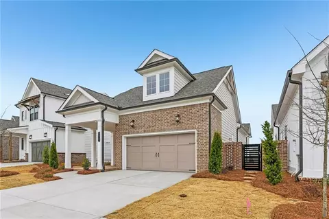 172 Herring Dr, Hoschton, GA 30548