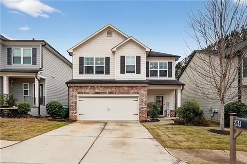 594 Summit Pt, Canton, GA 30114