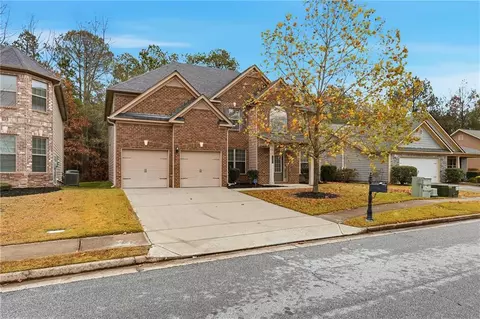 3294 Hideaway Ln, Loganville, GA 30052