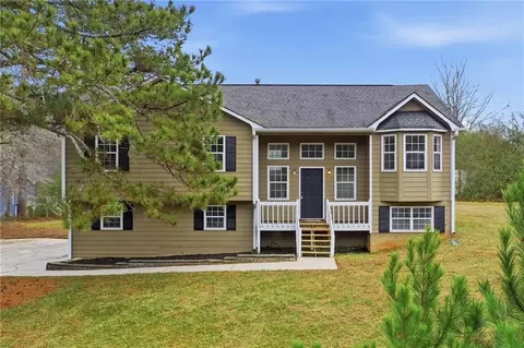 71 King Arthur Ct, Dallas, GA 30157