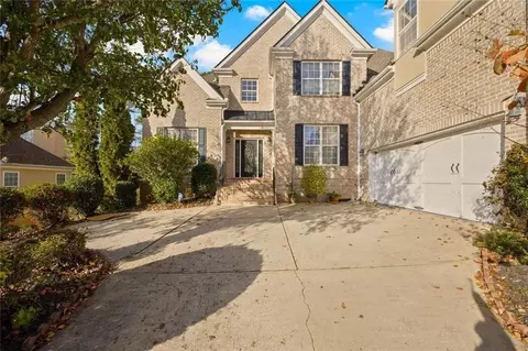 221 Langshire Dr, Mcdonough, GA 30253