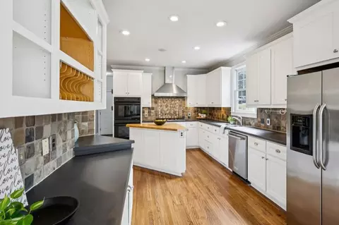 Kitchen - 8291 Fairway Dr, Covington, GA 30014 photo 2 of 5