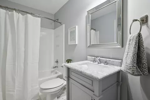 Bath - 8291 Fairway Dr, Covington, GA 30014 photo 5 of 7