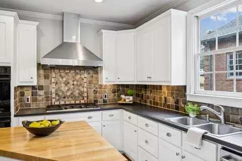 Kitchen - 8291 Fairway Dr, Covington, GA 30014 photo 4 of 5