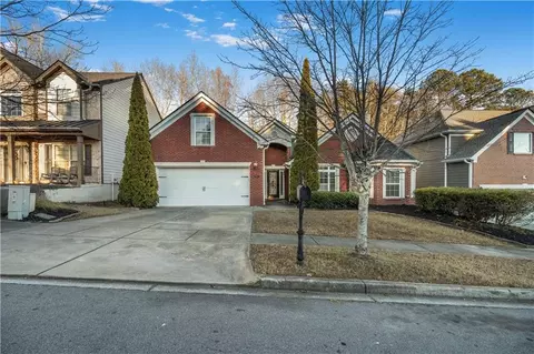 2033 Jameson Cir, Lawrenceville, GA 30043