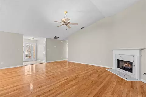 3360 Ennfield Ln, Duluth, GA 30096 photo 5