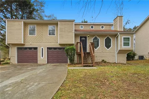 2742 Mountbery Dr, Snellville, GA 30039