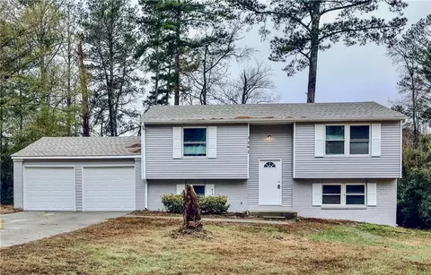 3591 Bramblevine Cir, Lithonia, GA 30038