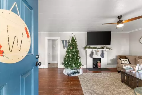 Entry Way - 84 Park St, Toccoa, GA 30577 photo 1 of 1