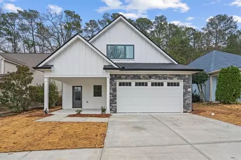 129 Deer Park Dr, Carrollton, GA 30116