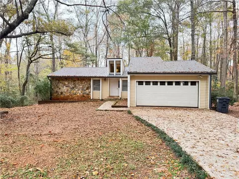 610 Ginger Cir, Lagrange, GA 30240