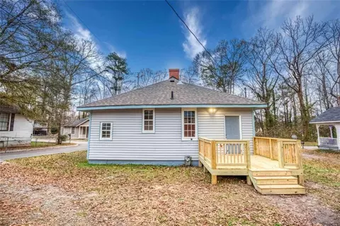 Exterior - 126 6th St, Monroe, GA 30655 photo 3 of 4