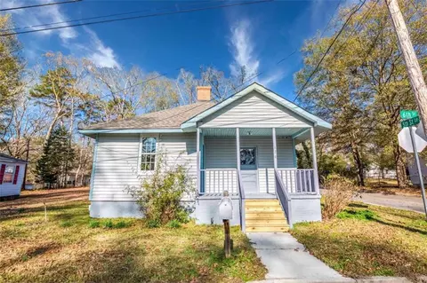 126 6th St, Monroe, GA 30655