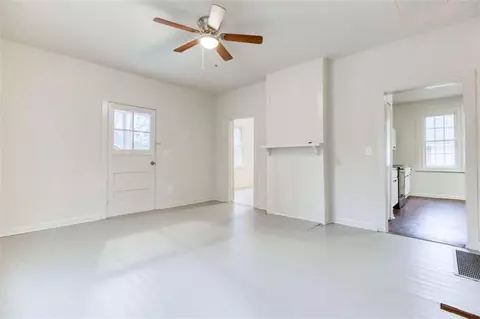 Living - 126 6th St, Monroe, GA 30655 photo 2 of 3