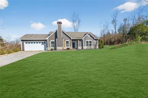 218 Arlington Ct, Newnan, GA 30263