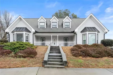 3142 Garmon Oak Ct, Lawrenceville, GA 30044