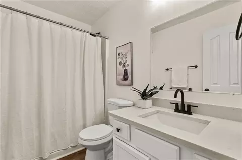 Bath - 3844 Augustine Pl, Rex, GA 30273 photo 5 of 5