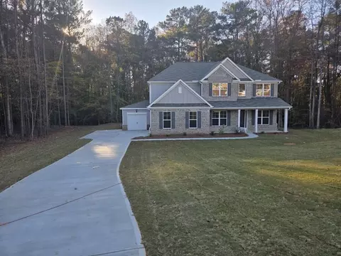 3245 Lions Ruby Ln, Atlanta, GA 30349