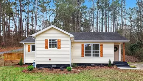 329 Old Acworth Rd, Dallas, GA 30132