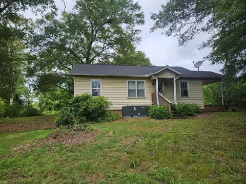 3165 SW Mcdaniel Station Rd, Adairsville, GA 30103