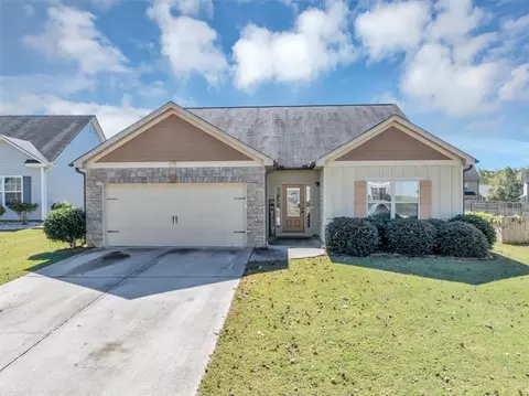 229 Summergate Ln, Villa Rica, GA 30180