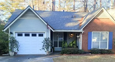 5498 Marbut Forest Ct, Lithonia, GA 30058