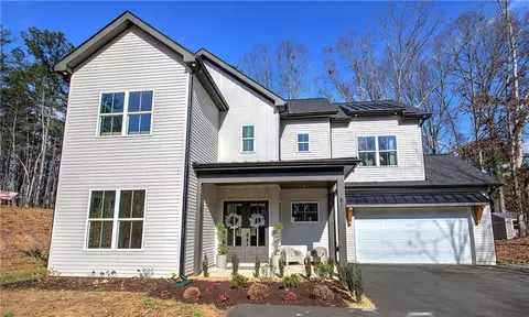 81 Summit Ridge Cir SE, Cartersville, GA 30120