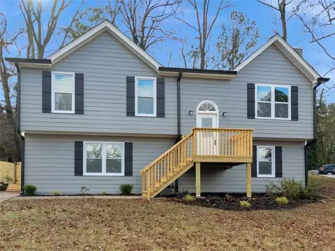 9185 Melody Cir SW, Covington, GA 30014