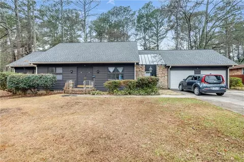2305 Eastgate Dr, Snellville, GA 30078
