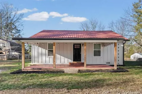 18 Farmer Rd NW, Cartersville, GA 30120