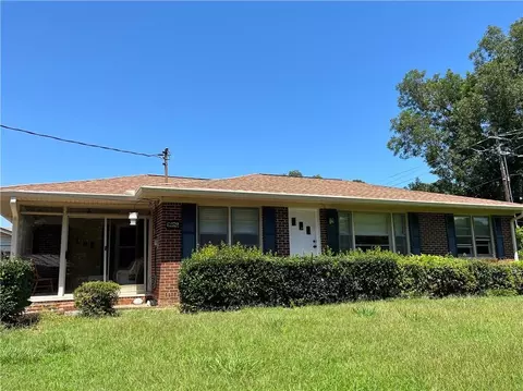 1496 Railroad Ave, Sugar Hill, GA 30518