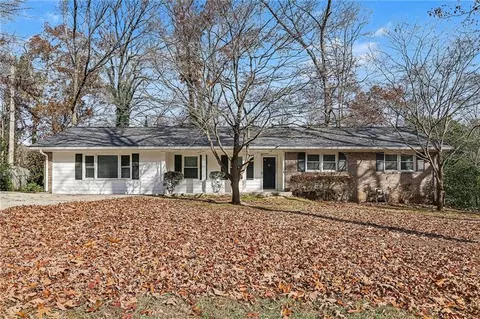 558 Dorsey Cir SW, Lilburn, GA 30047