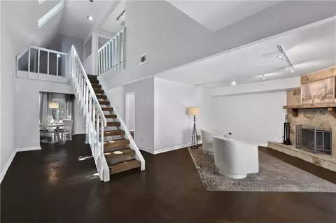 946 Bobcat Ct SE, Marietta, GA 30067